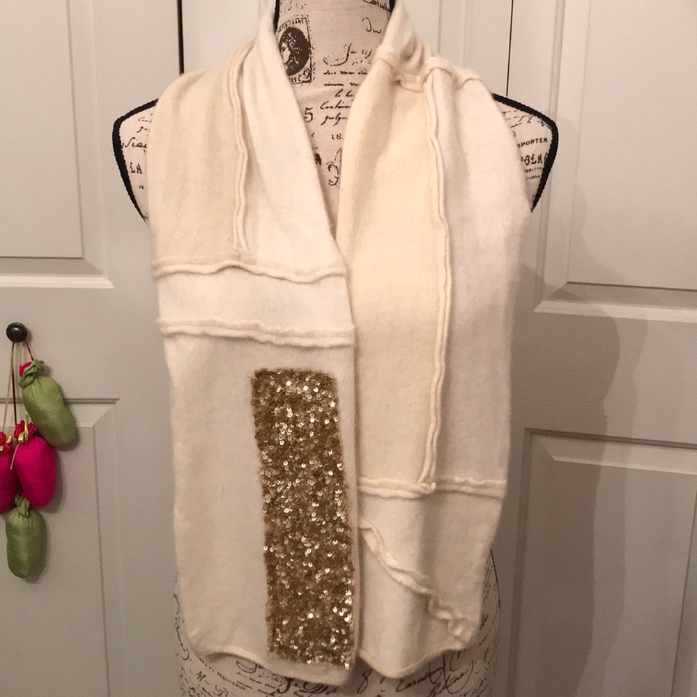Burning Toren handmade white/cream cashmere scarf